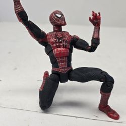 ToyBiz Spider-Man Super Poseable Action Figure Kids Toy over 30 POA Man Cave Kids Room Movie Figs