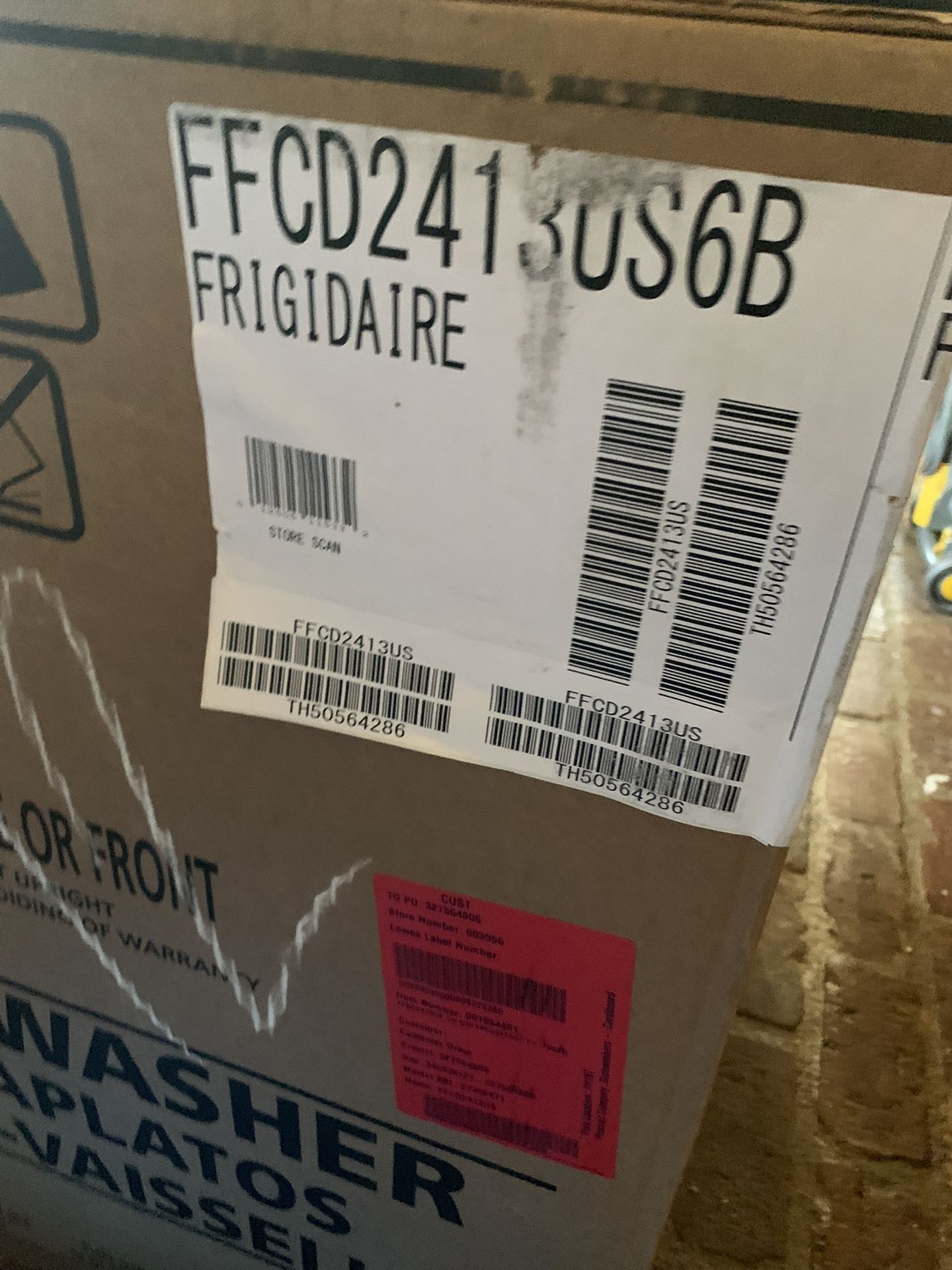 FRIDGIDARE NEW IN THE BOX. #FFCD(contact info removed)B