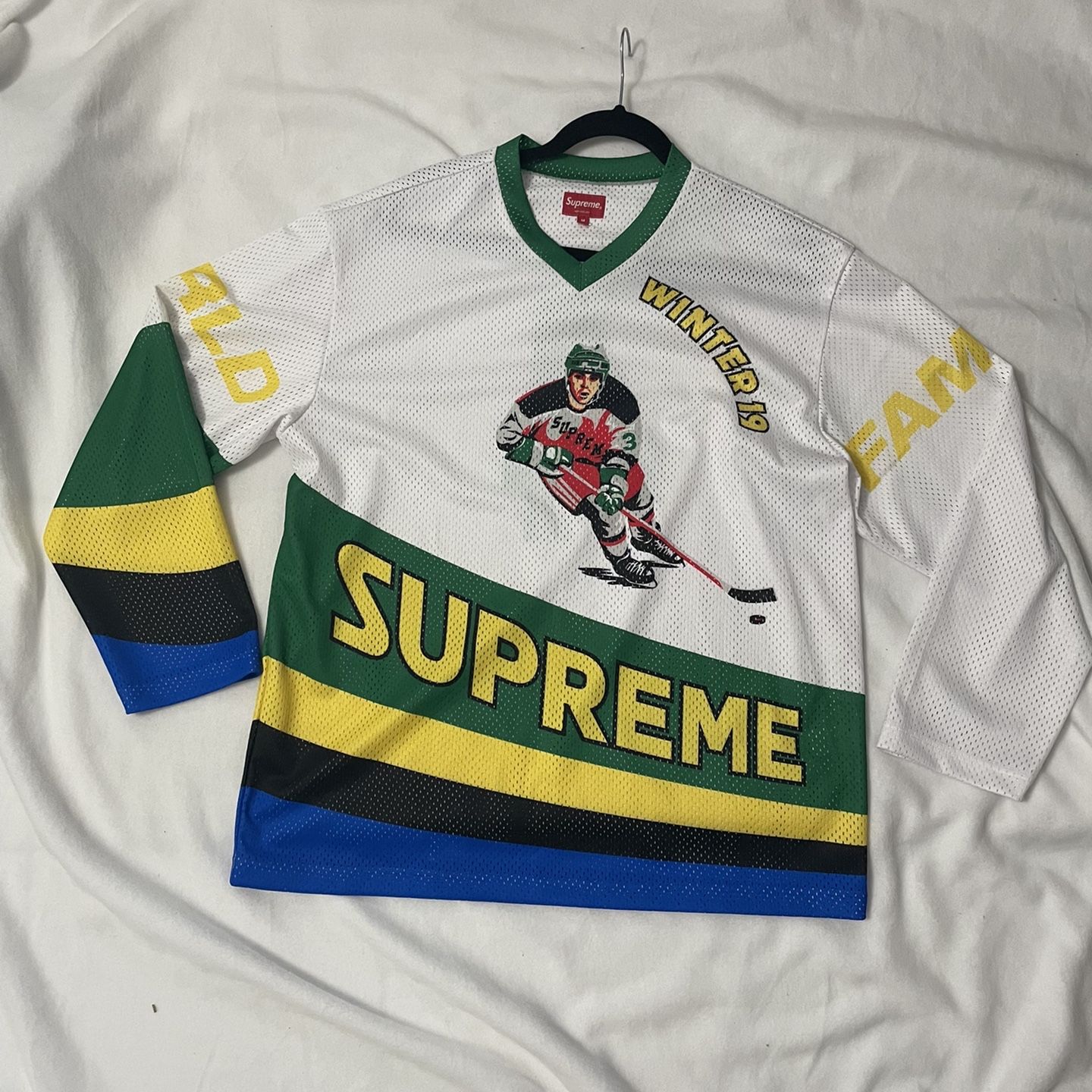Supreme Hockey Jersey for Sale in New York, NY - OfferUp