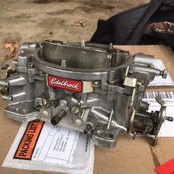 Edelbrock Carburetor