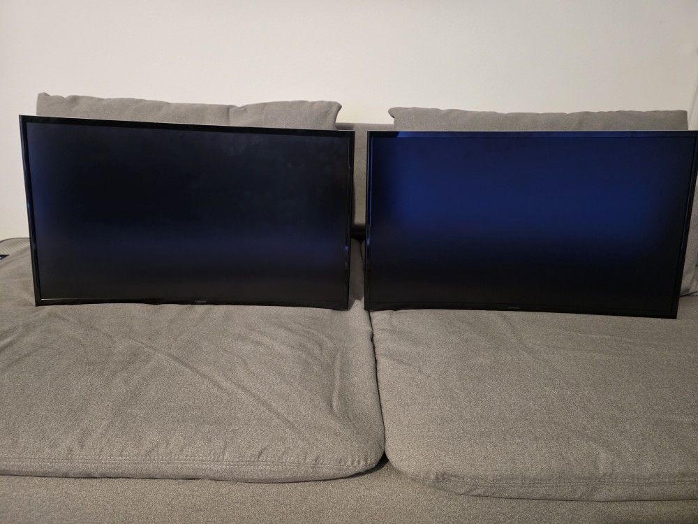 (2) 27inch Samsung Curved Monitors