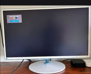 Samsung 27" Sleek White Monitor (SD360 Series) - Great Condition!
