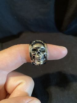 Stainless steel skull ring