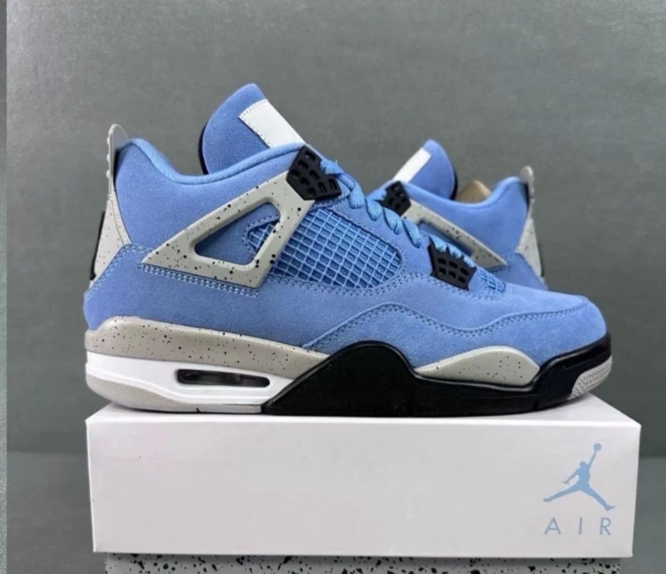 Jordan 4 University Blue