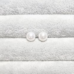 Freshwater Pearl Earrings (7mm)