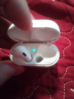 Air pods 1st Gen model a1602
