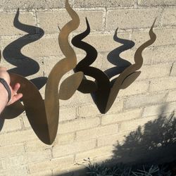 Pair of Heavy Steel Abstract Antelope Wall Sculptures – Mid-Century Modern Brutalist Metal Art (Indoor / Outdoor)  ⸻  DESCRIPTION  Striking matching p