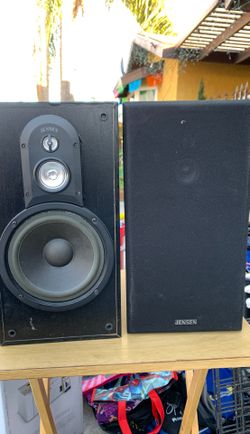 Jensen bookshelf speakers