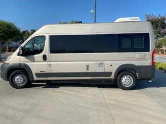 2017 Dodge Roadtrack Simplicity SRT Camper
