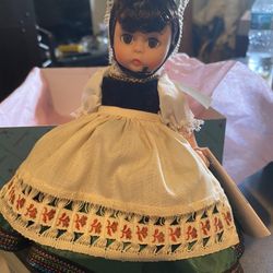 Madame Alexander Doll Italy 