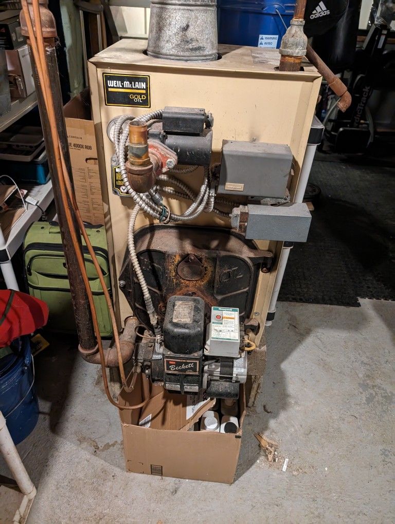 Weil McClain Oil furnace