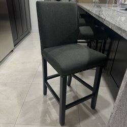 4 Counter Chairs 