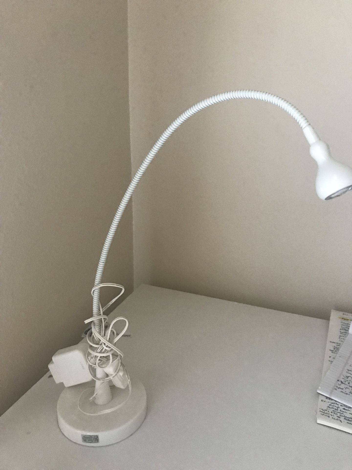 White desk lamp ikea