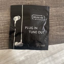 Reuse Me Delta Studio Headphones 