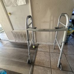 Collapsible Walker, Wheels In Front 