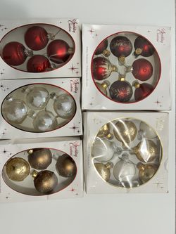 28 Glass Christmas Ornaments