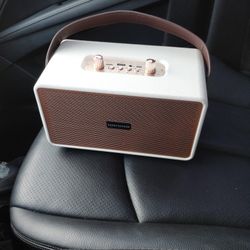 Bluetooth Wireless Speaker 