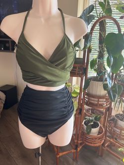 Women’s sz Large two tone wrap Bikini