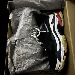 Balenciaga Triple S Sneaker