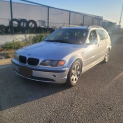 2004 BMW 325i