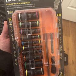 Klein KNECT™ Flip-20 Impact Socket Set, SAE and Metric, 13-Piece