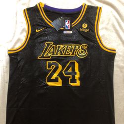 Lakers Jersey Kobe Bryant Brand New Sizes.  M . L. available 