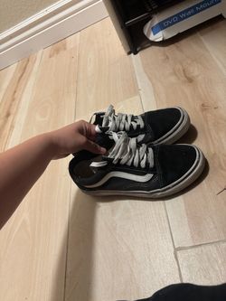 Used black and white vans