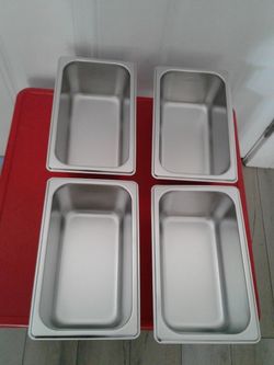 4 Food Container  10 W X 6 L X 4 H Inches 