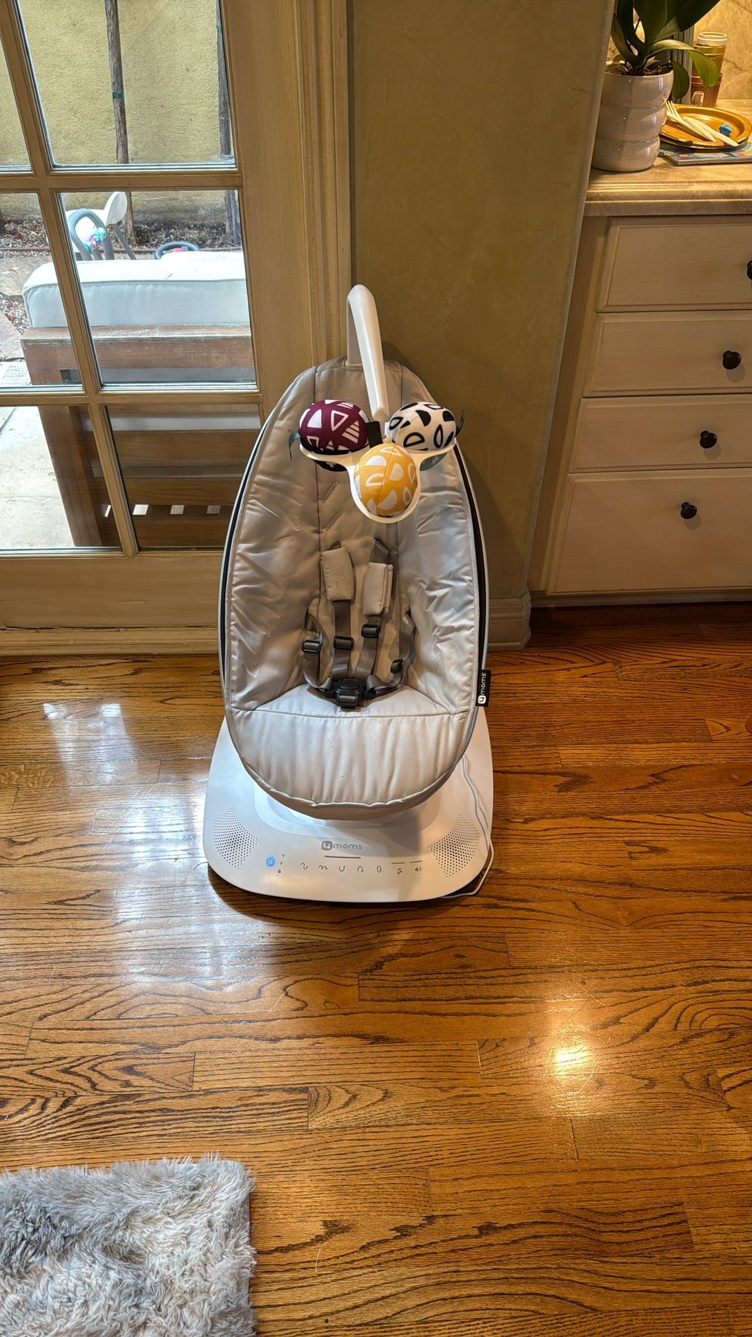 4moms: mamaRoo multi-motion baby swing
