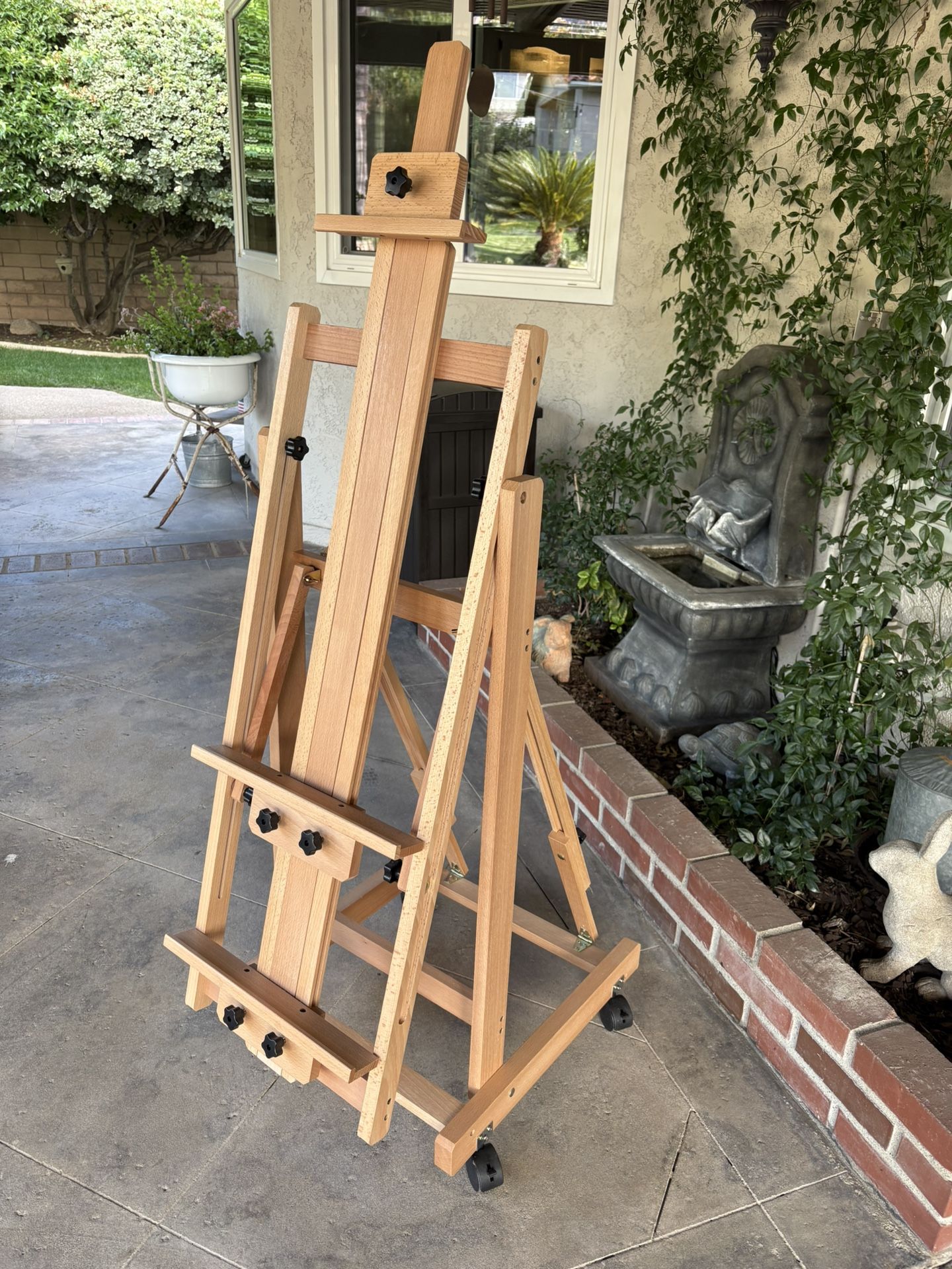 Wooden Easel