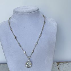 Beautiful  Silver  925 necklace  Sparkly  Rhinestone  Drop Pendant  18” Inches Long 