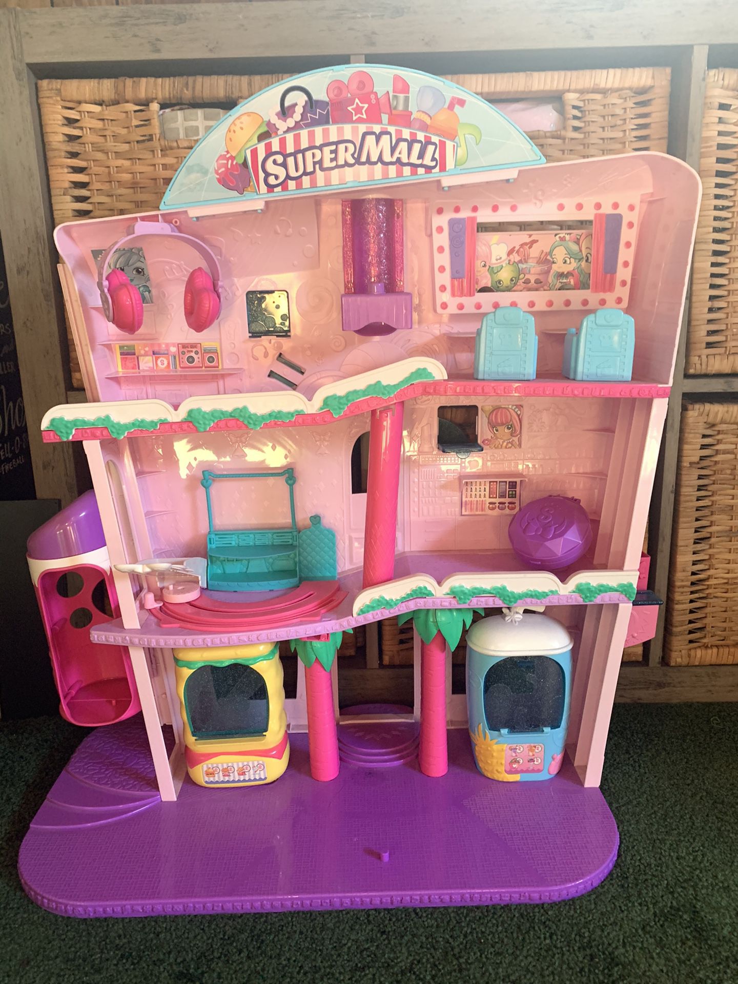 Shopkins LOL Barbie Dolls toys dollhouse w/ elevator slide cars chairs Excellent Condition