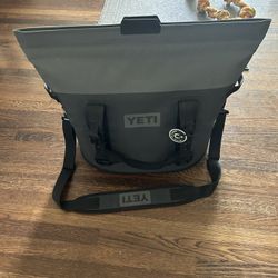 Yeti Hopper M30 2.0 Soft Cooler