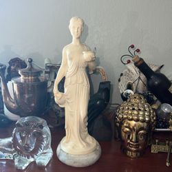 Estatua Orijinar. $30