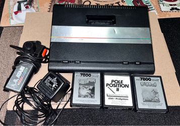 Atari 7800 Prosystem Console Bundle Works!
