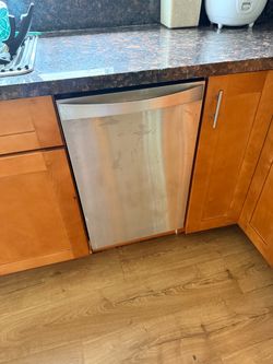Kenmore Elite 18” Stainless Steel Dishwasher – $125 OBO