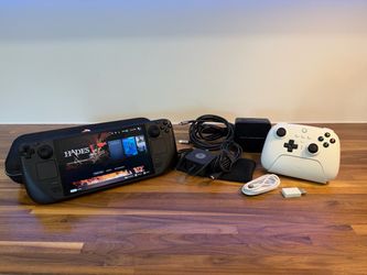 Steam Deck 1TB OLED with dock kit