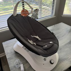 4 Moms Mamaroo Swing