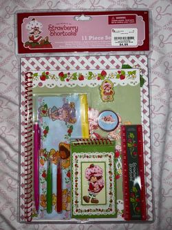 Strawberry Shortcake 11 piece set stationary