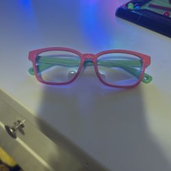 Pink And Blue Glasses Really Good Clases