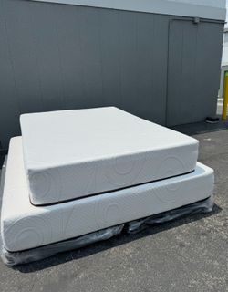 Queen Size Mattress & Box Spring New!