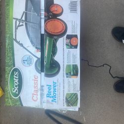 Scott’s Classic Reel Lawn Mower