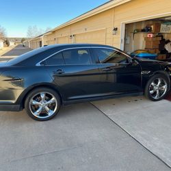 2010 Ford Taurus