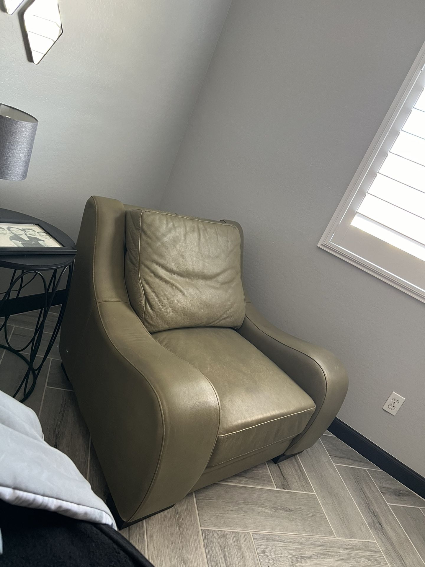 Vintage Olive Green Sofa & Chair 2in1 Or 1for1