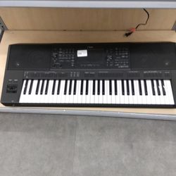 Yamaha Keyboard 