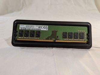 SAMSUNG 8GB DDR4 RAM