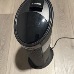 Lasko room heater with remote 