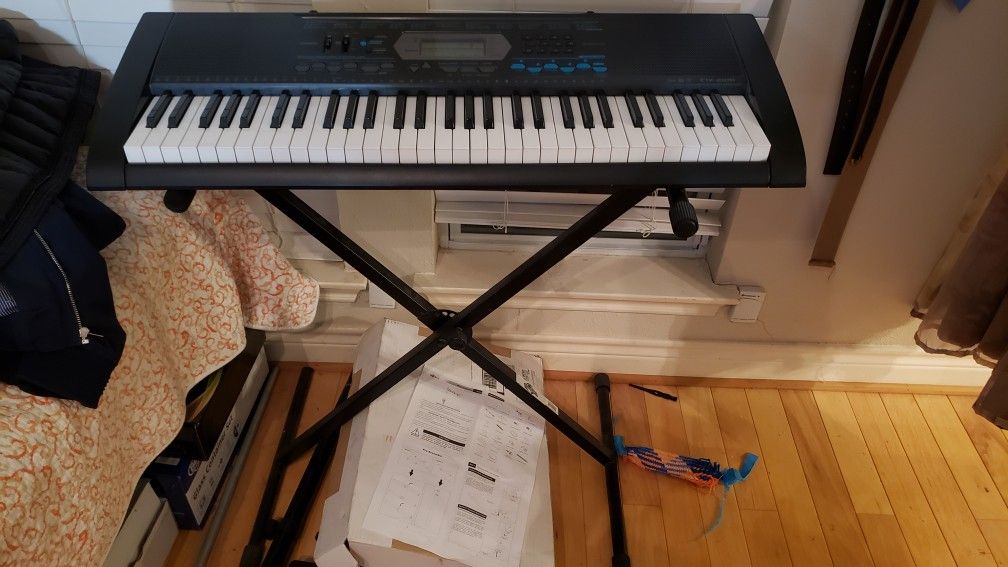 Casio CTK-2100 Keyboard Piano