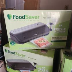 FoodSaver VS2280 Vacuum Sealing Food Storage System w/ Handheld + Baas 8 Rolls(open box) new cond