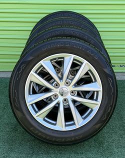 INFINITI Wheels & Tires Set